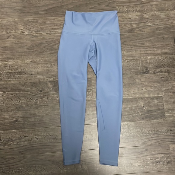 EUC Oldnavy extra high waisted powersoft leggings - Picture 2 of 3